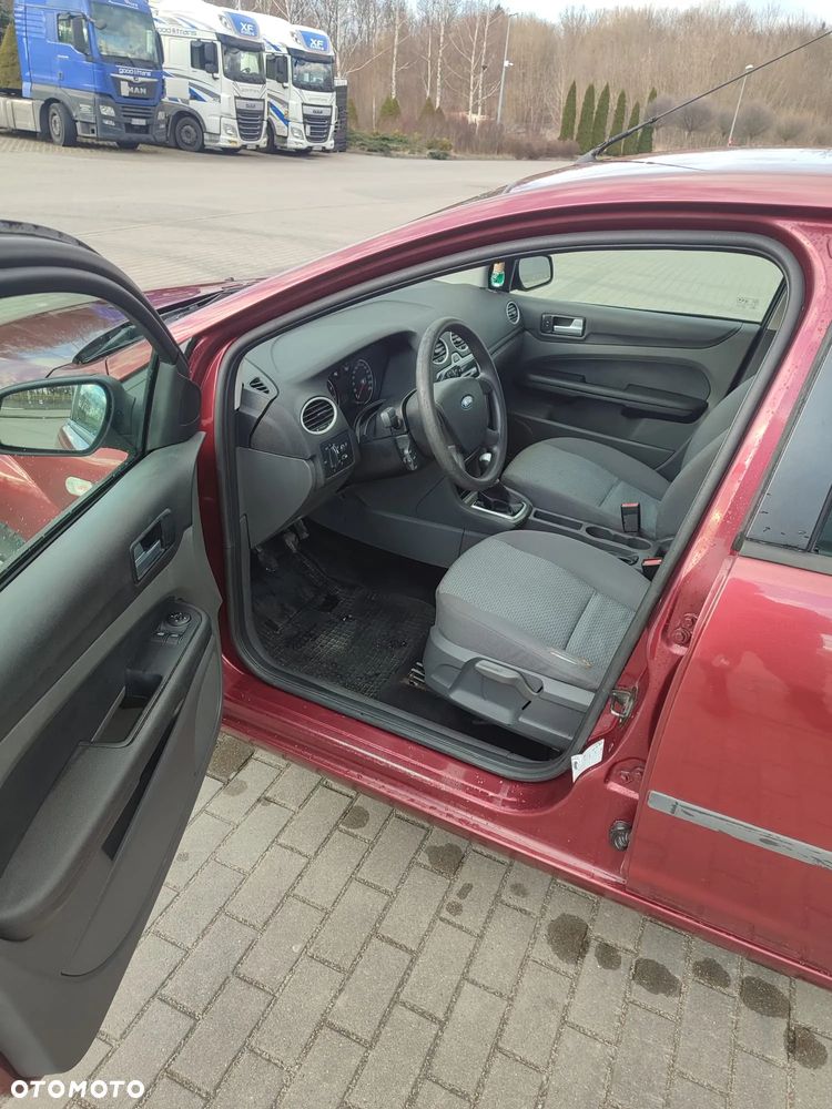Ford Focus 1.6 Trend - 13