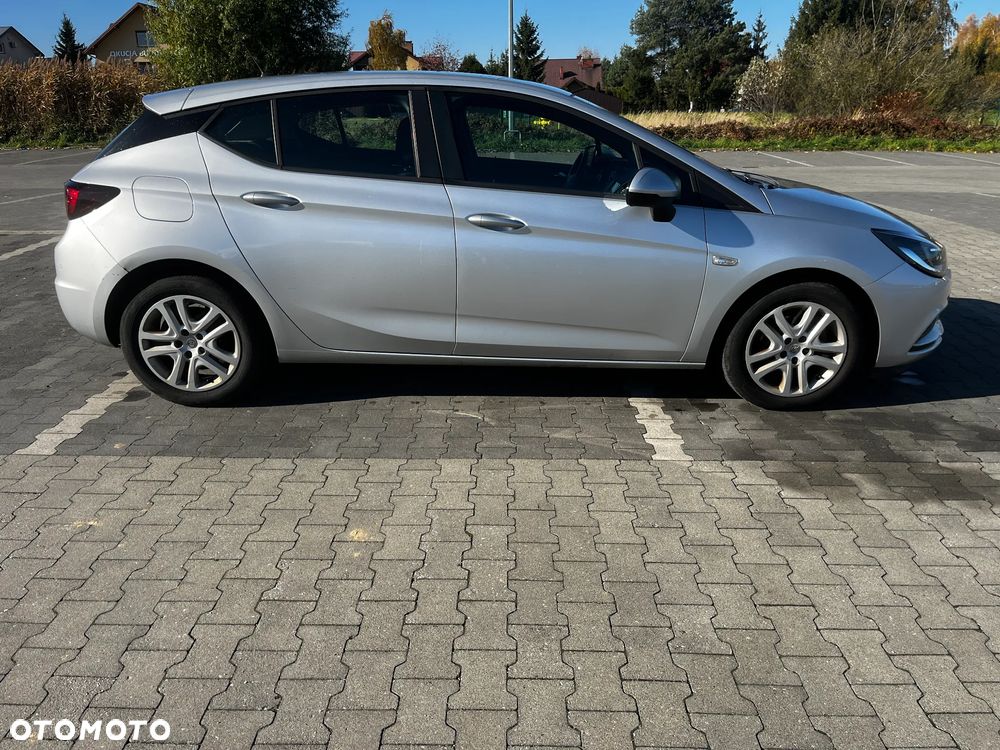 Opel Astra V 1.6 CDTI Essentia - 4