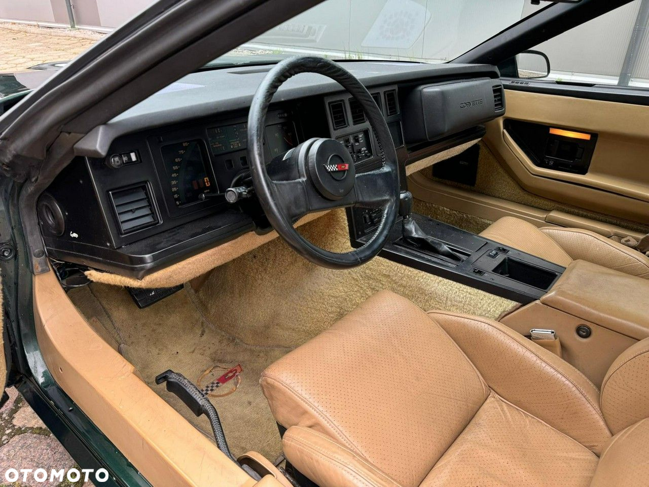 Chevrolet Corvette - 11