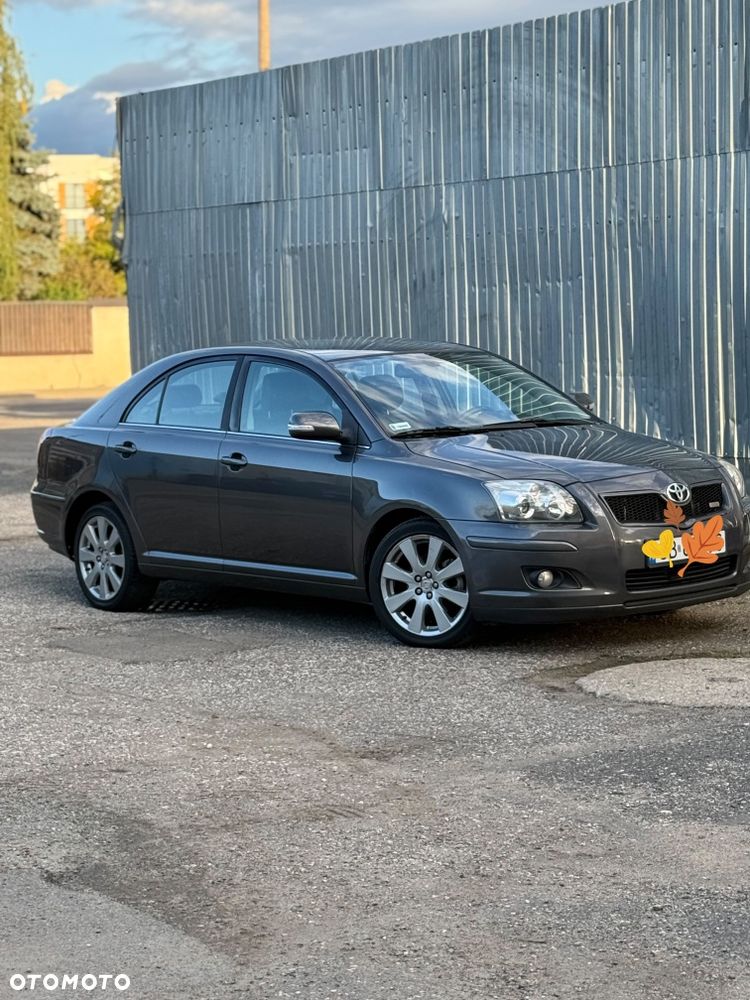 Toyota Avensis - 5
