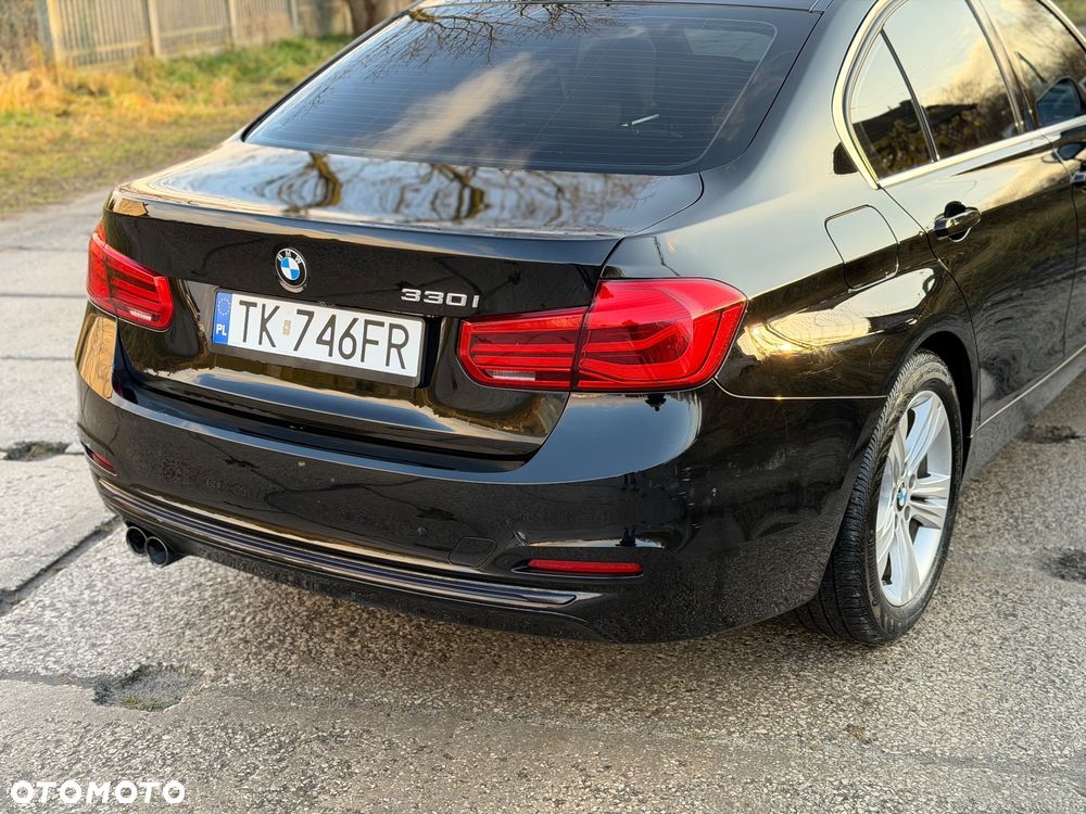 BMW Seria 3 330i Edition Luxury Line Purity - 15