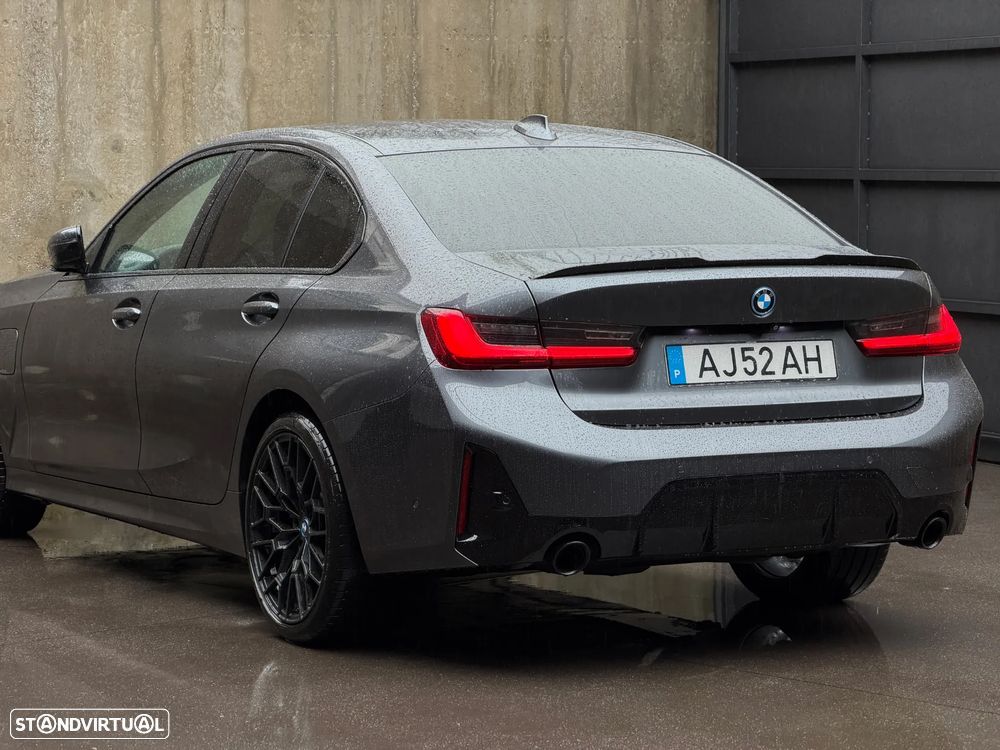 BMW 330 e Pack Desportivo M Auto - 7
