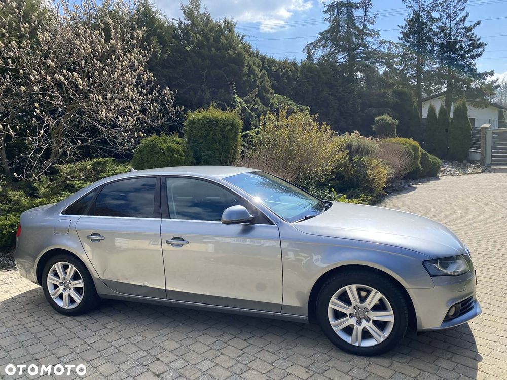 Audi A4 Limousine - 17