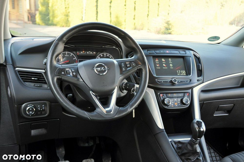 Opel Zafira - 29