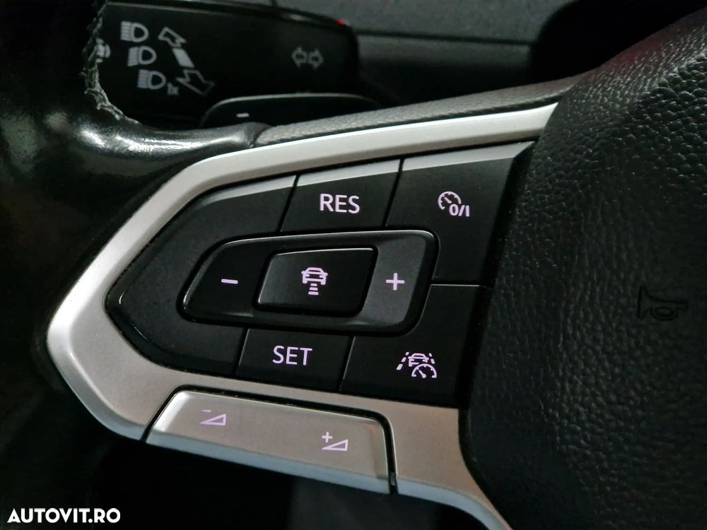 Volkswagen Passat 2.0 TDI DSG Highline - 13