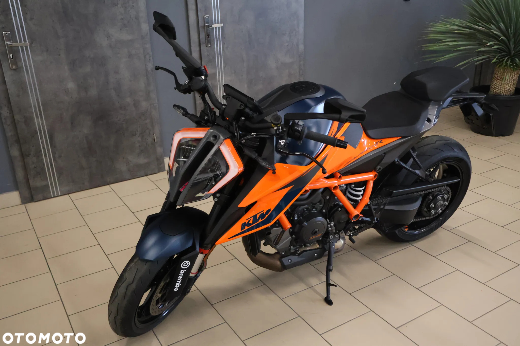 KTM Super Duke - 17
