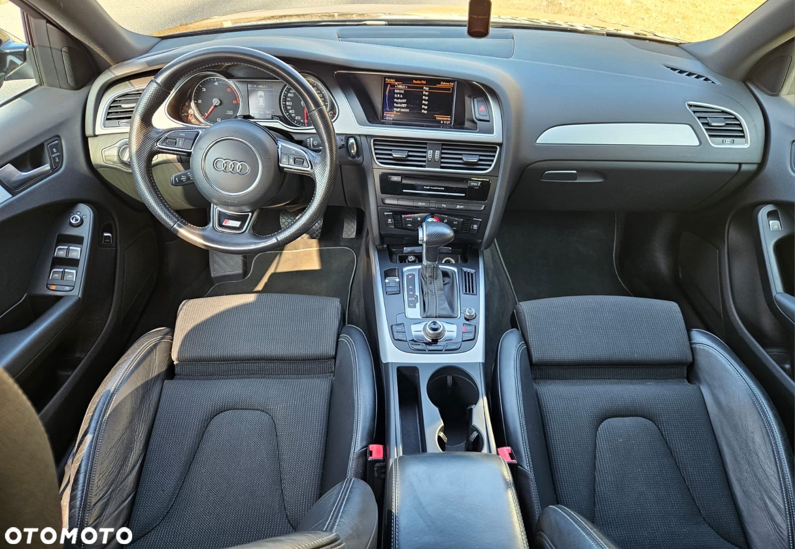 Audi A4 2.0 TDI DPF multitronic S line Sportpaket - 25
