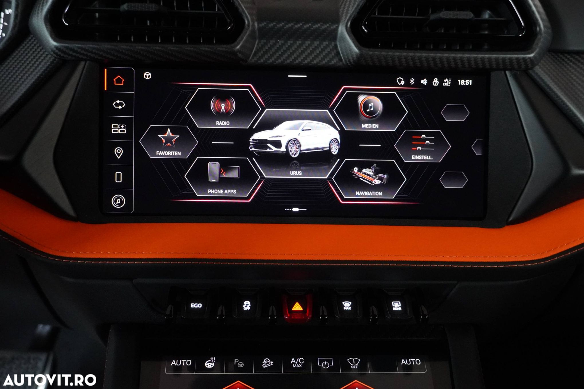 Lamborghini URUS - 35