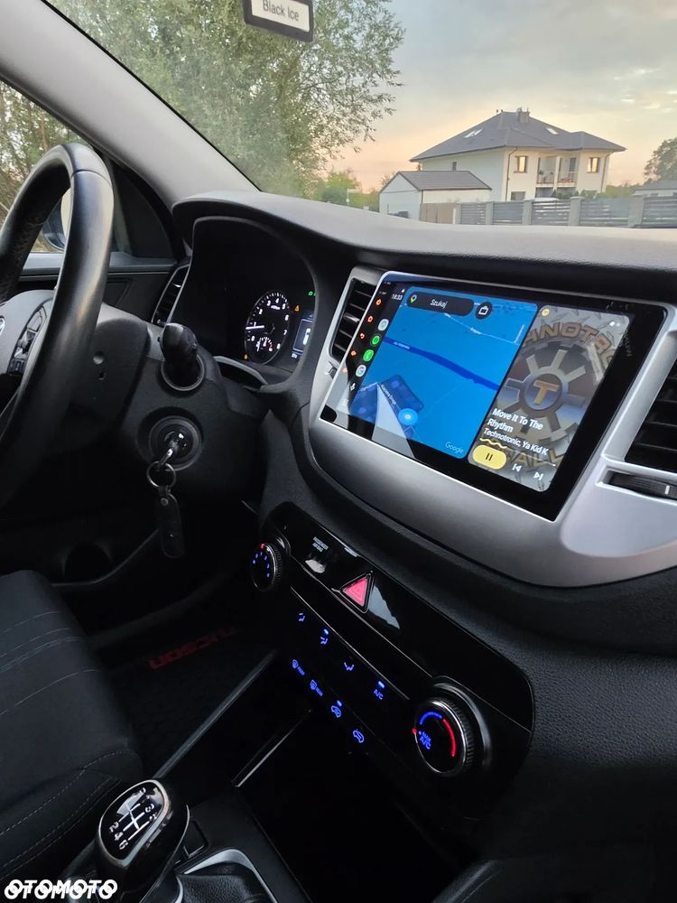 Hyundai Tucson 1.6 GDI BlueDrive Design 2WD - 27