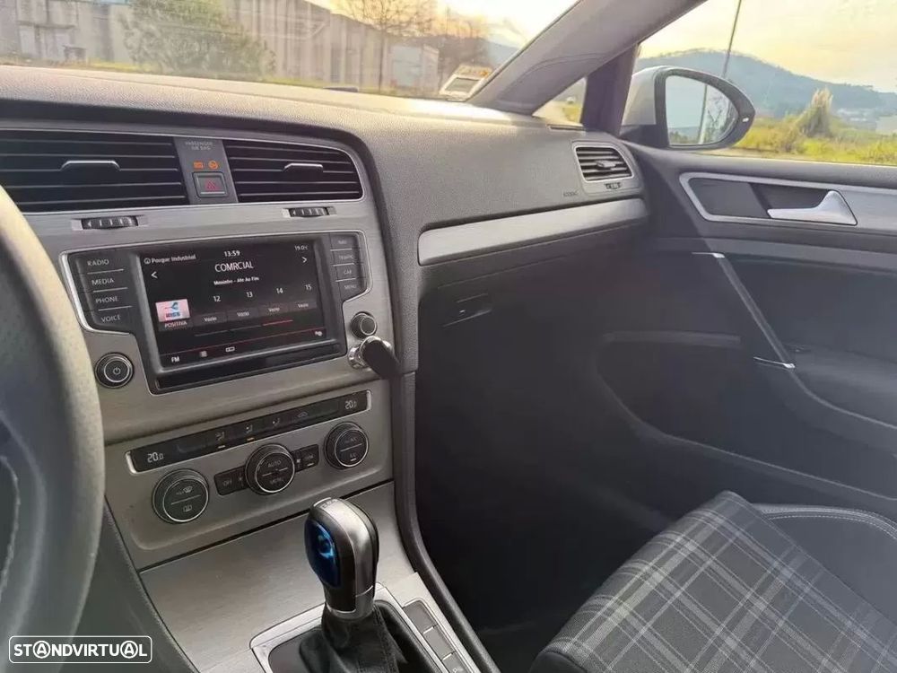 VW Golf 1.6 TDI BlueMotion DSG Cup - 19