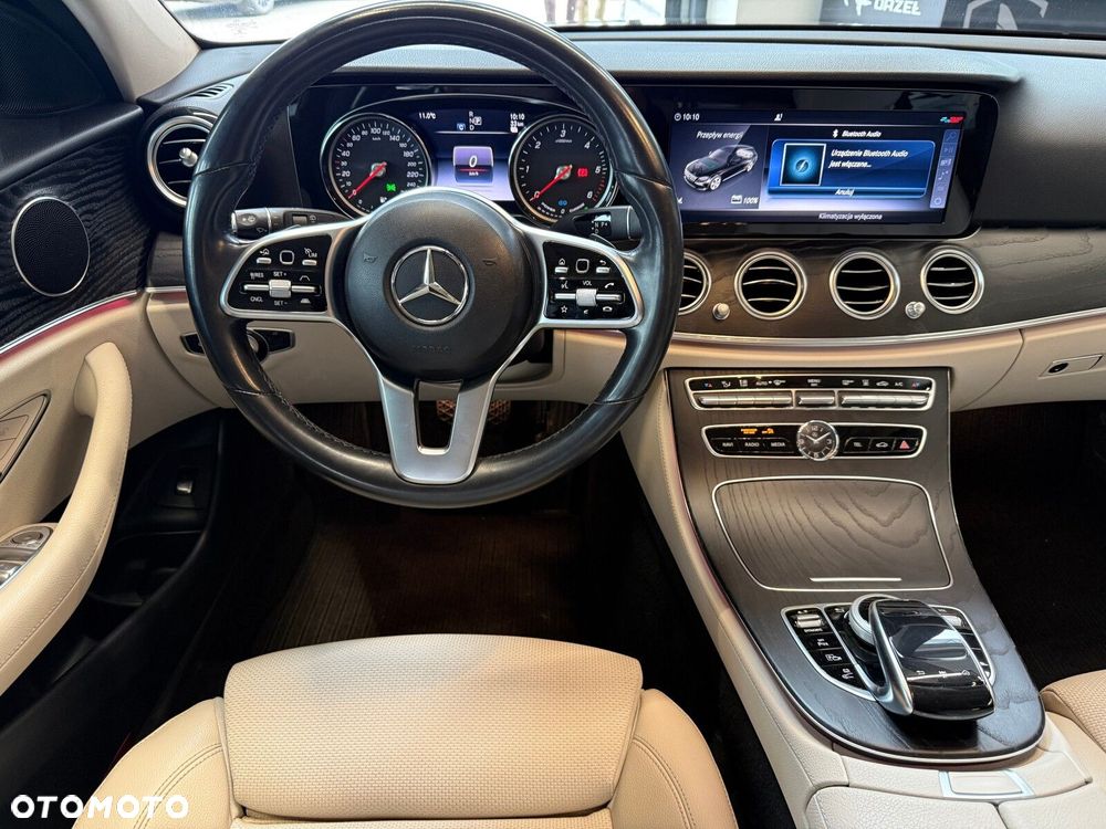 Mercedes-Benz Klasa E - 19