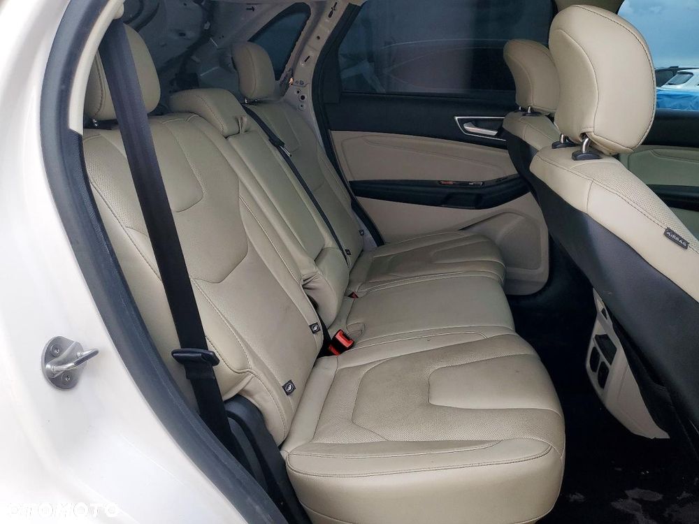 Ford Edge - 11