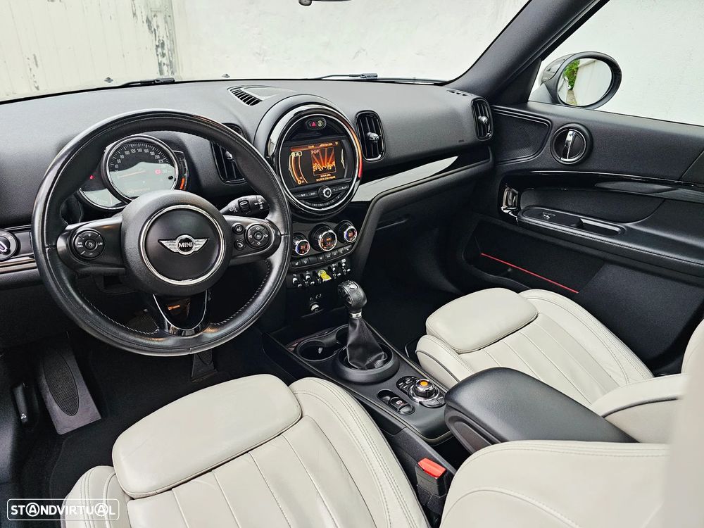 MINI Countryman Cooper SE ALL4 Auto - 13