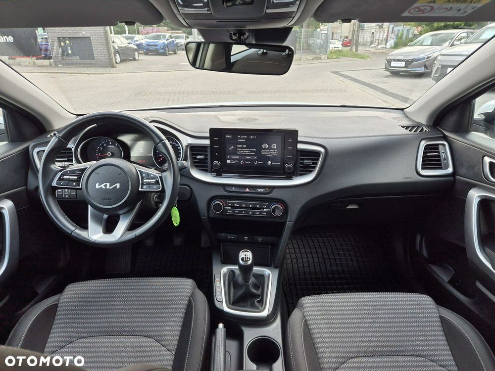 Kia Ceed 1.5 T-GDI M - 19