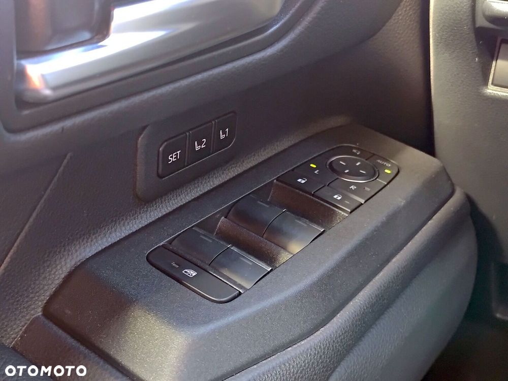 Toyota Land Cruiser LC 2.8 D-4D Executive - 21