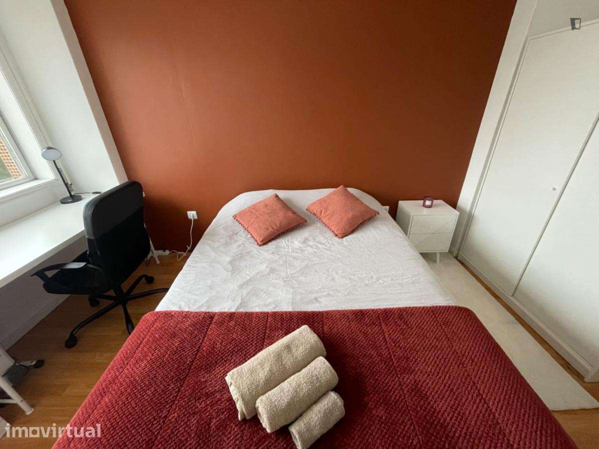Quarto - localizado em Vila nova de gaia - Grande imagem: 4/10