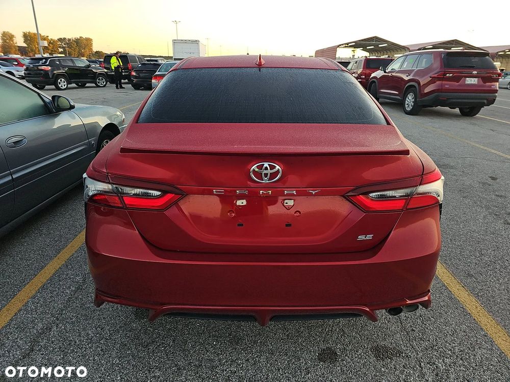 Toyota Camry Business Edition - 5