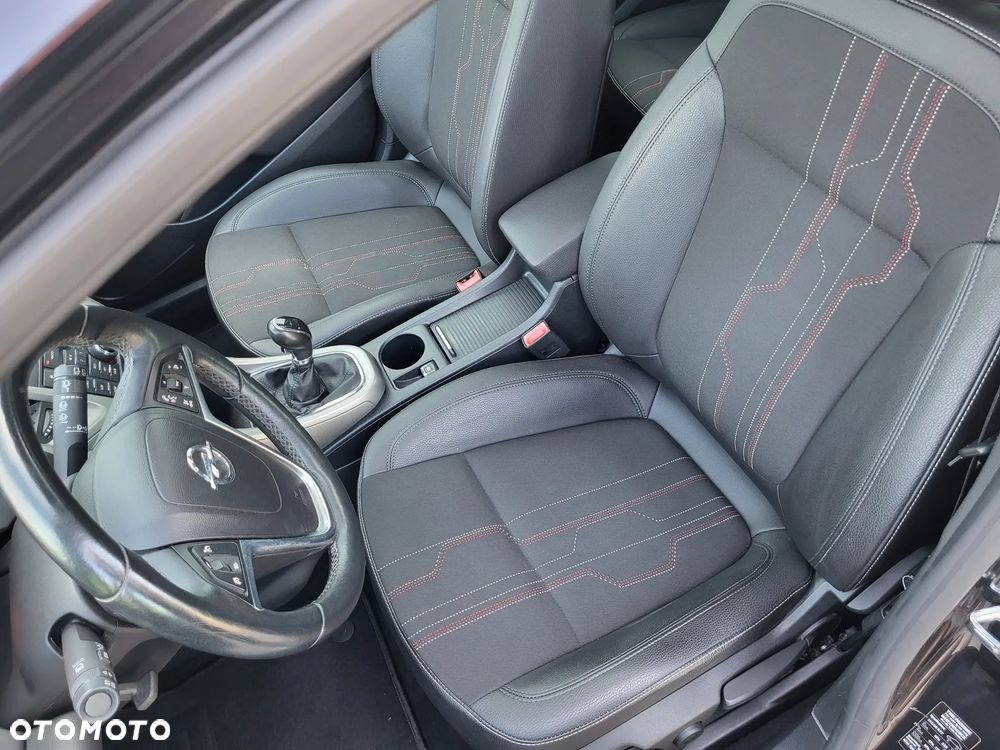 Opel Astra 1.4 Turbo - 10