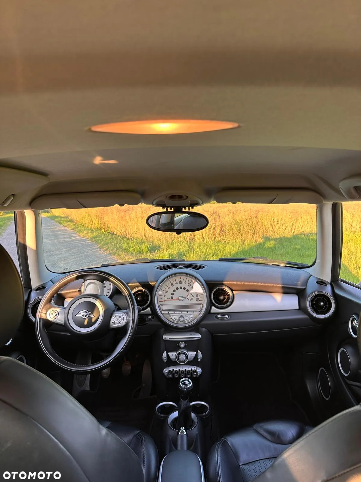 MINI Cooper Standard - 8