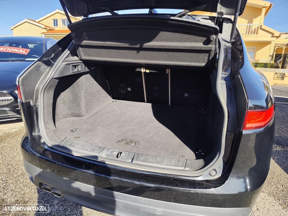 Jaguar F-Pace 2.0 i4D R-Sport AWD Aut. - 7