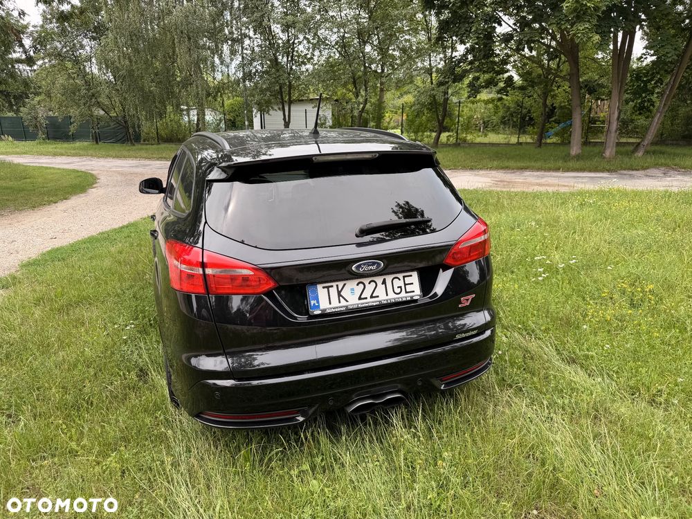 Ford Focus 2.0 EcoBoost ST-2 - 12