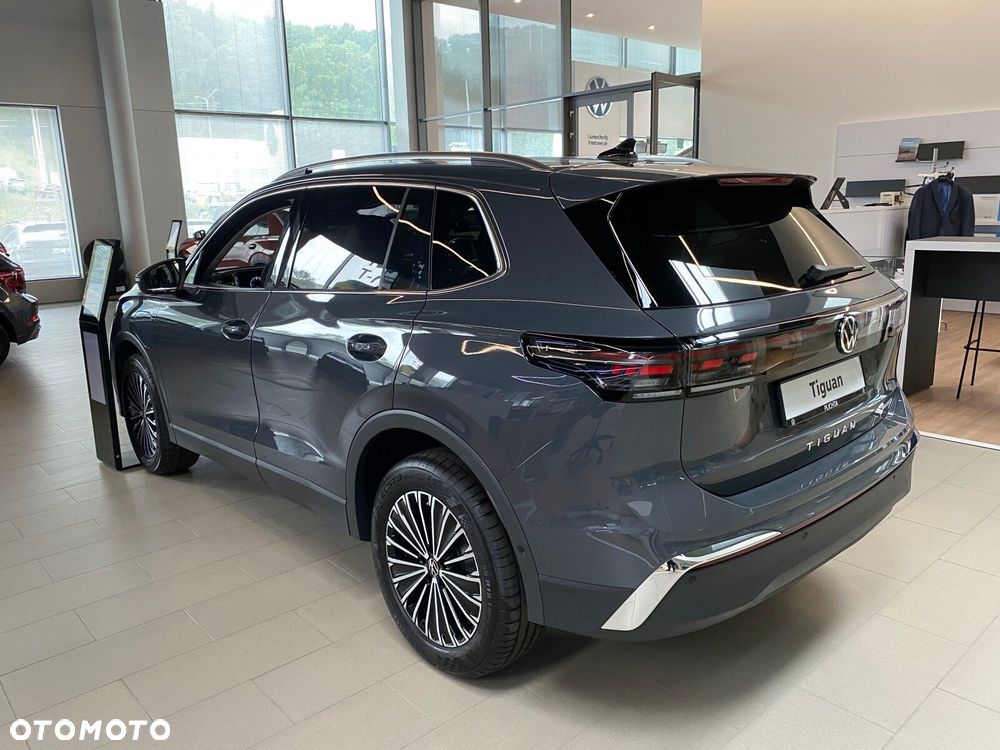 Volkswagen Tiguan - 2
