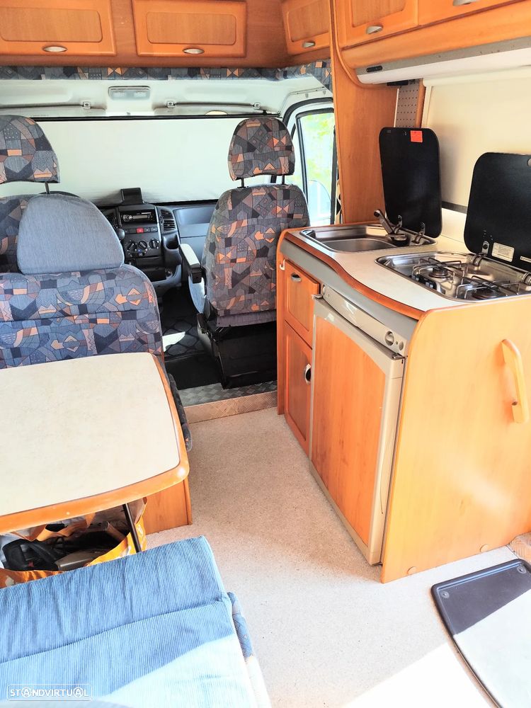 Hymer Car Eriba - 13