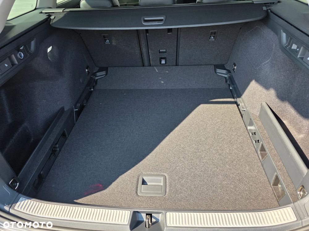 Volkswagen Passat - 22