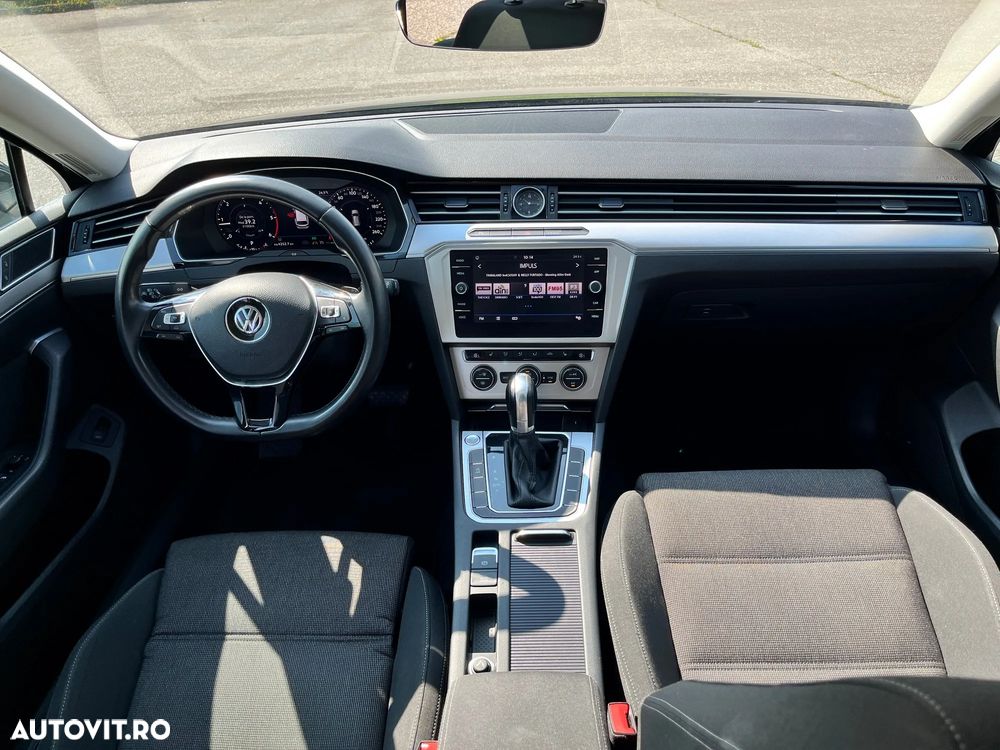 Volkswagen Passat - 14