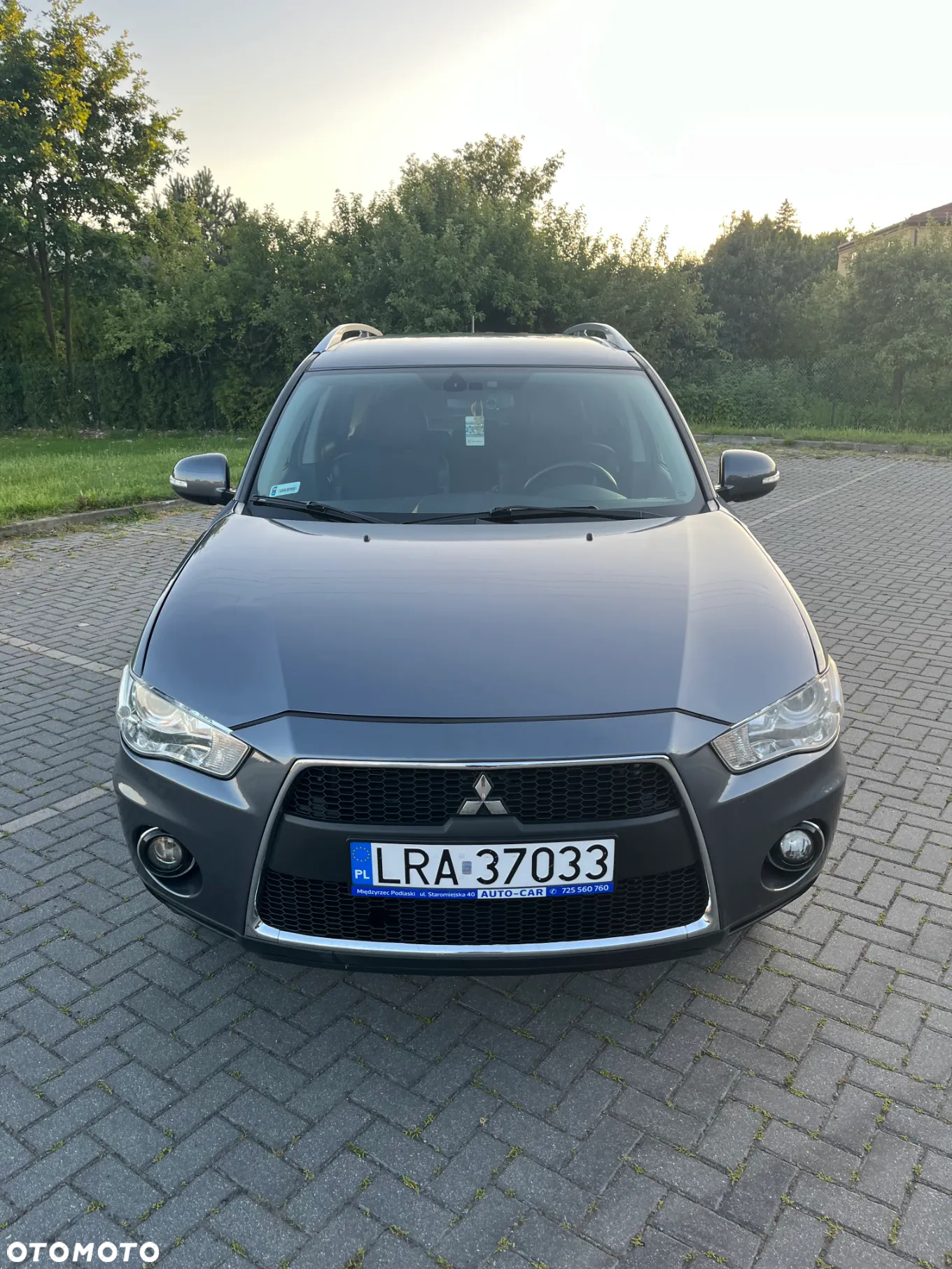 Mitsubishi Outlander 2.0 Intense 2WD EU5 CVT - 2