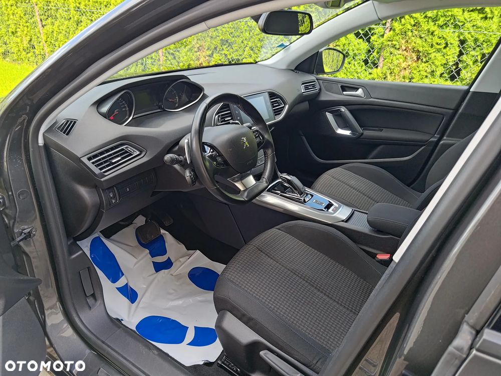 Peugeot 308 - 13
