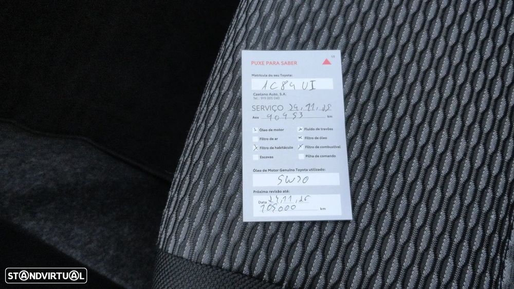 Toyota Hilux 2.4 D-4D 4WD CD CM - 17