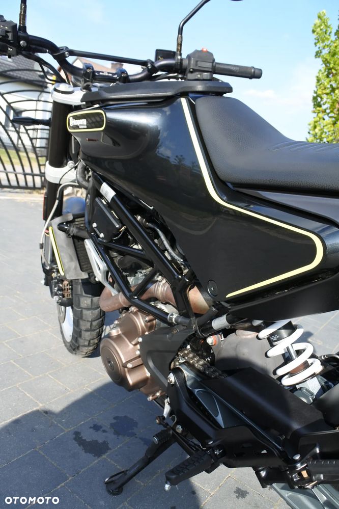 Husqvarna Svartpilen - 19