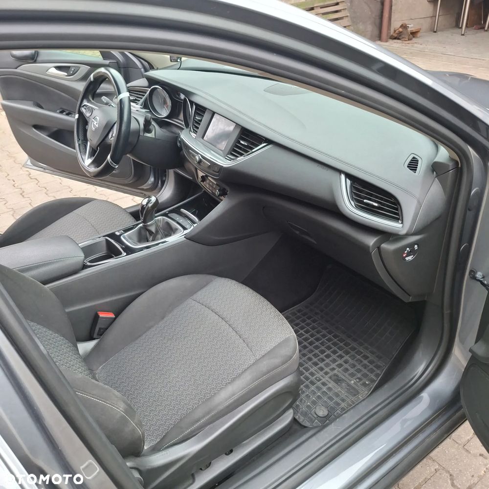 Opel Insignia 1.5 T Enjoy S&S - 9