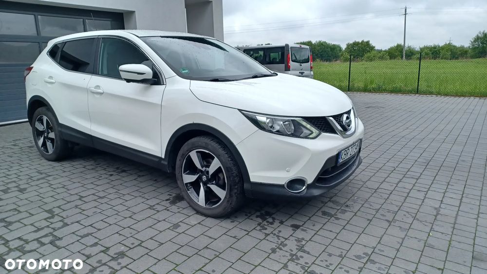 Nissan Qashqai - 2