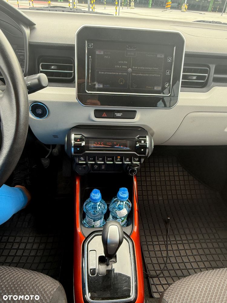 Suzuki Ignis 1.2 Premium AGS - 10