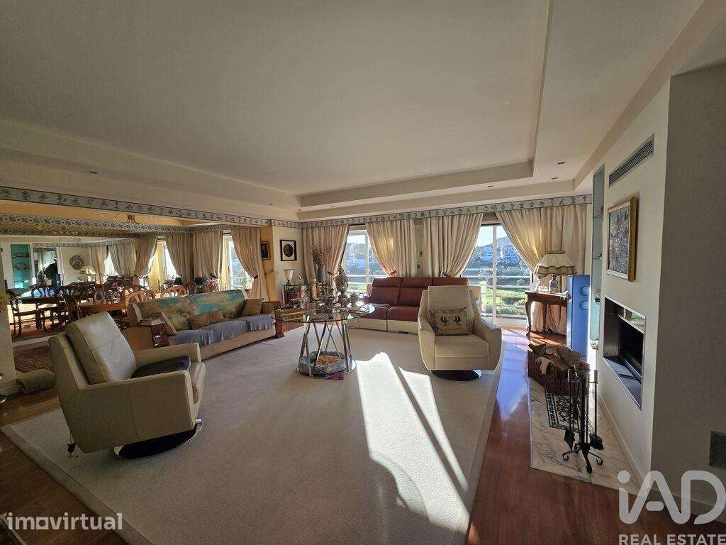 Duplex T4 em Setúbal de 253,1 m2 - Grande imagem: 2/38