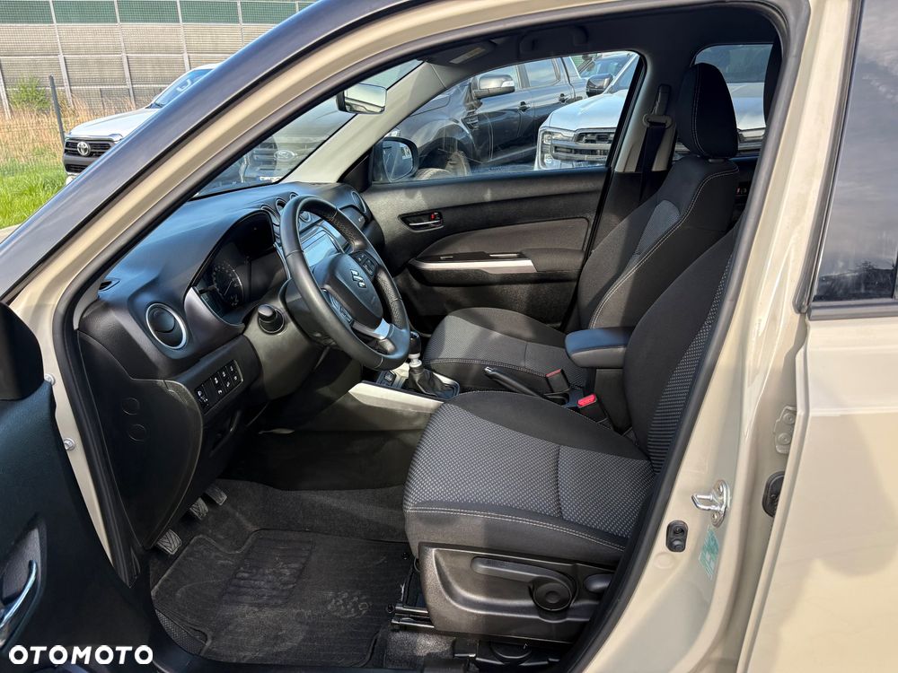 Suzuki Vitara - 8