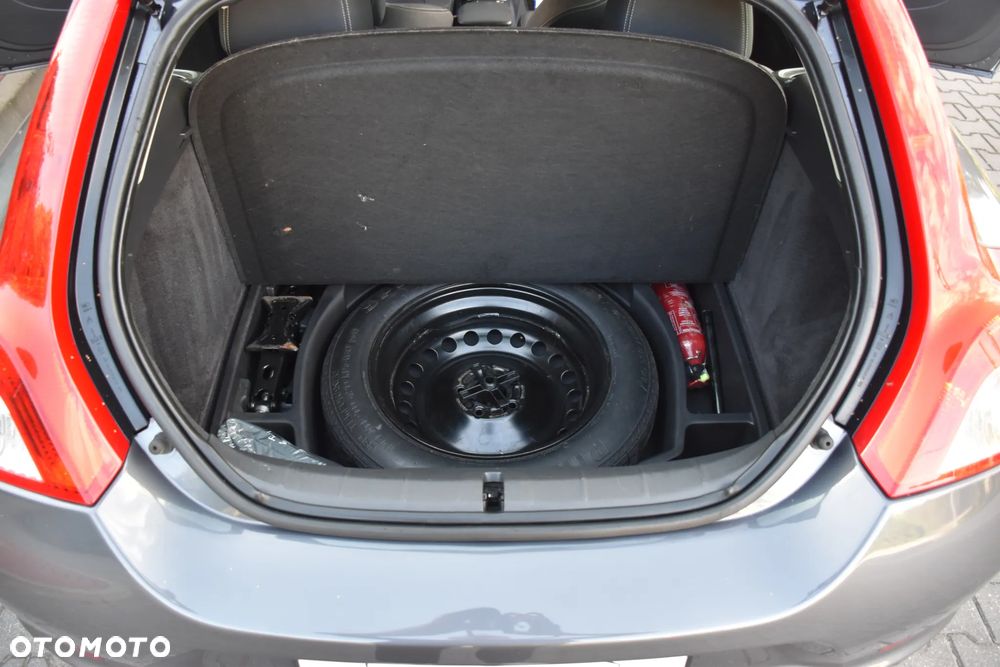 Volvo C30 D2 RDesign Edition - 23