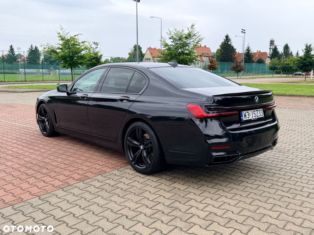 BMW Seria 7 740d xDrive - 17