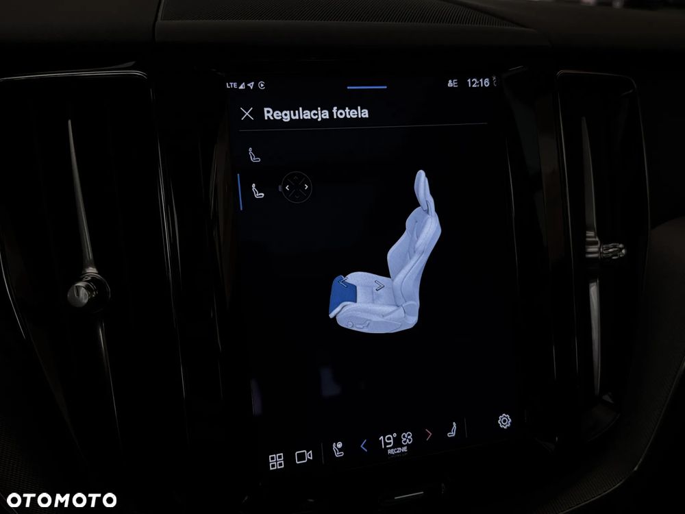Volvo XC 60 B4 D AWD Geartronic RDesign - 35