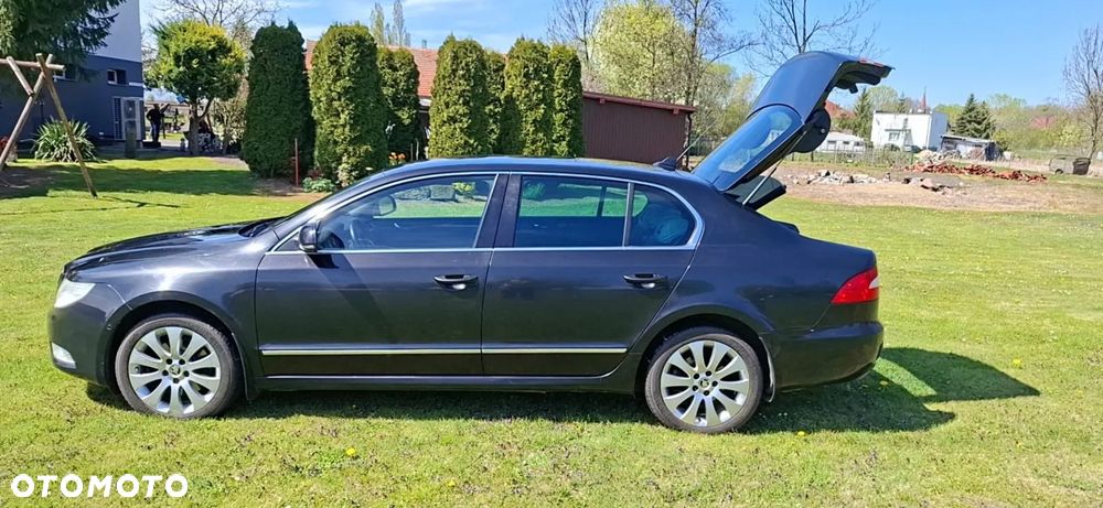 Skoda Superb 2.0 TDI Elegance - 8