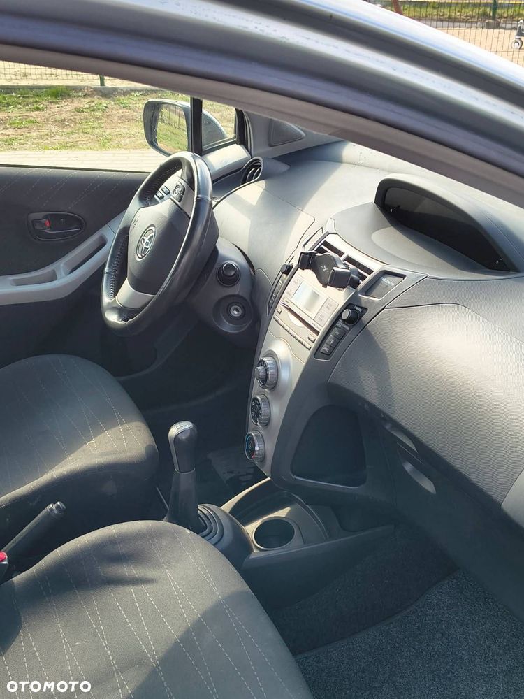 Toyota Yaris 1.0 Luna - 6