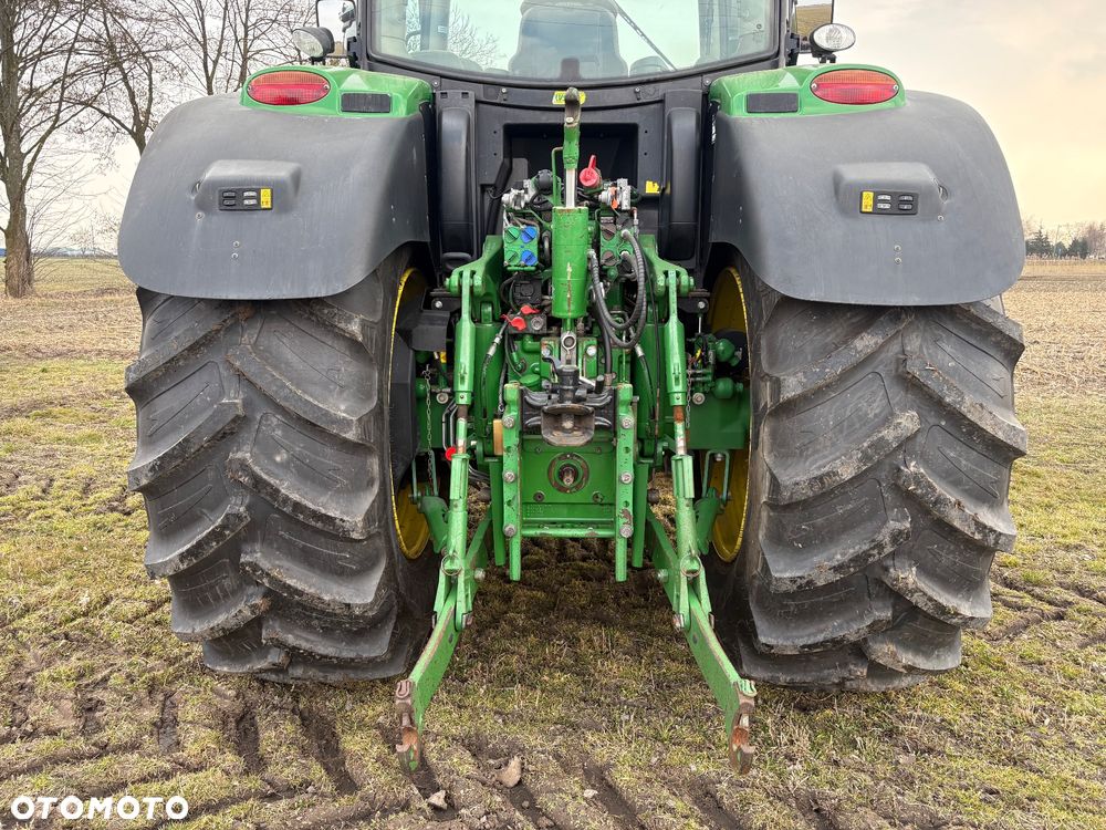 John Deere 6210R - 3