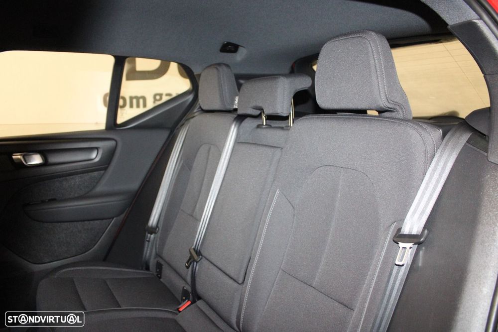 Volvo XC 40 Recharge Twin Plus - 33