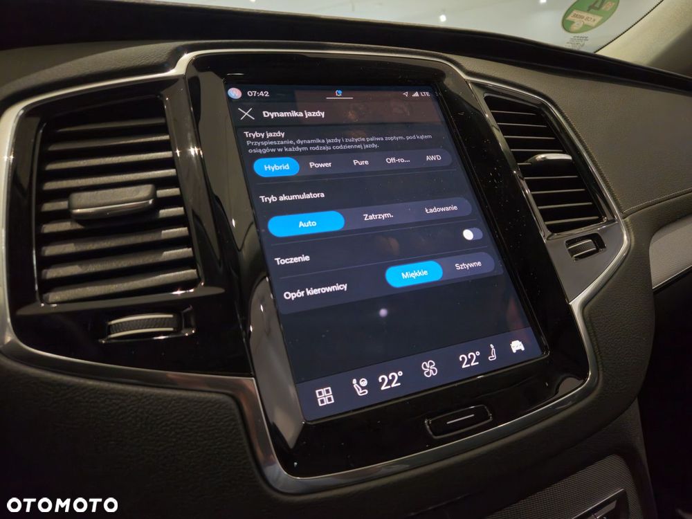 Volvo XC 90 - 22