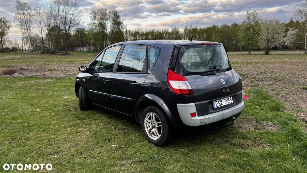 Renault Scenic 1.6 16V Infinity - 7