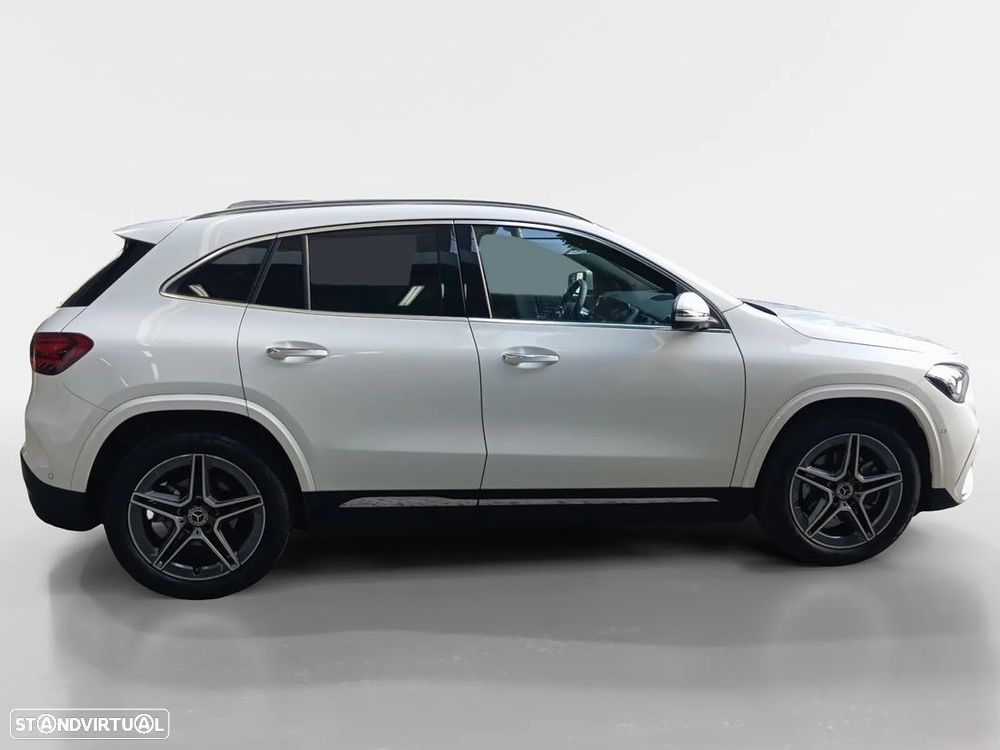 Mercedes-Benz GLA 200 d - 7