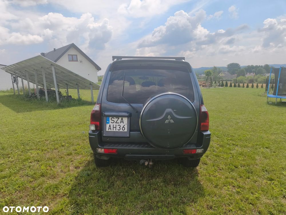 Mitsubishi Pajero - 5