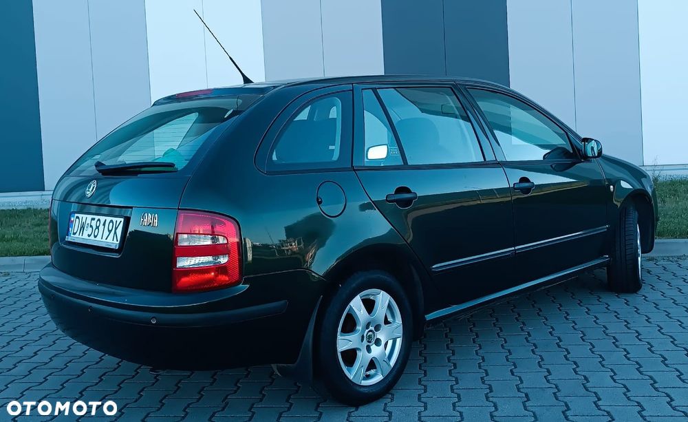 Skoda Fabia - 10